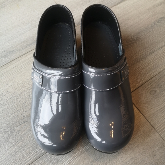 NEW! KOI Sanita Women's Lindsey Professional Clogs Nursing Shoes Patent leather - Picture 4 of 16